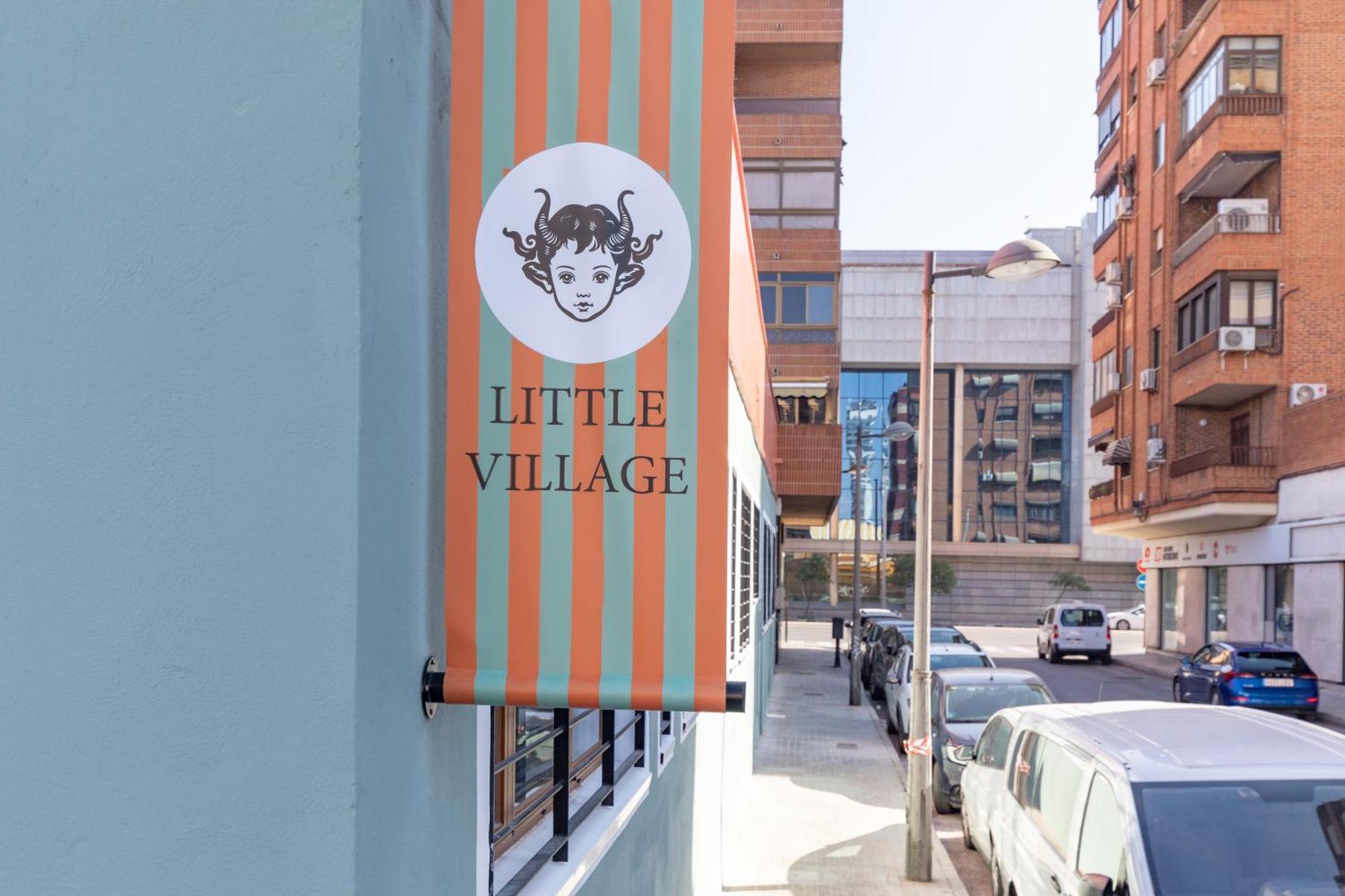 The Little Village Apartments Valencia Eksteriør bilde